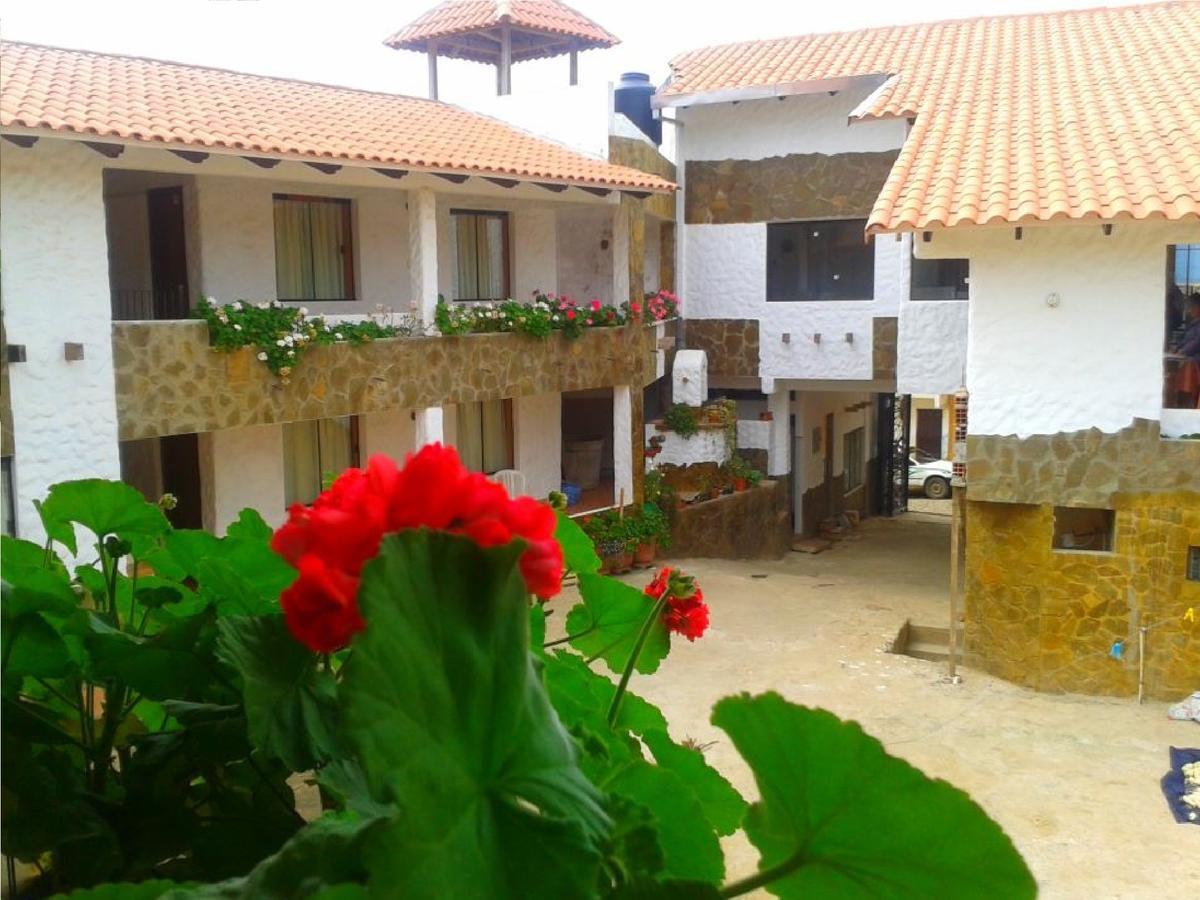 Plaza Pueblo Hotel Vallegrande Екстериор снимка